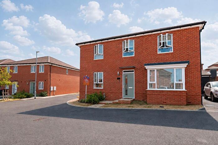 4 Bedroom Detached House For Sale In Leigh Close, Canterbury, Kent, CT1