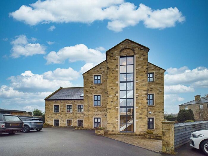 3 Bedroom Duplex For Sale In Apartment, Carriage House, The Carriage Drive, Greetland, Halifax, HX4