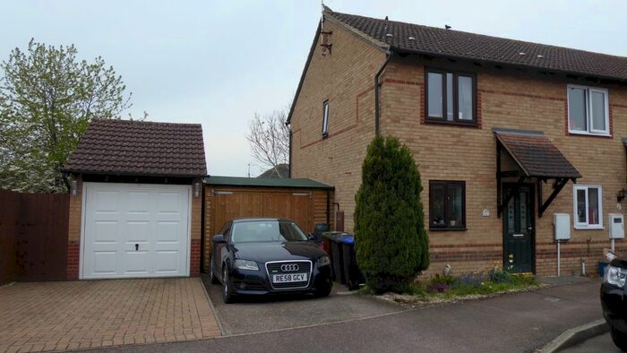 2 Bedroom End Of Terrace House To Rent In Laburnum Close, Woodford Halse, NN11