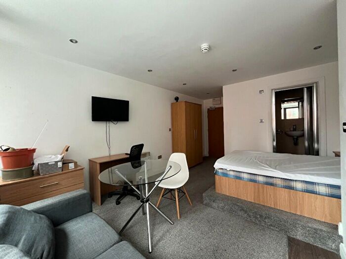 Studio To Rent In Bracken House, Charles Street, Manchester, Greater Manchester, M1