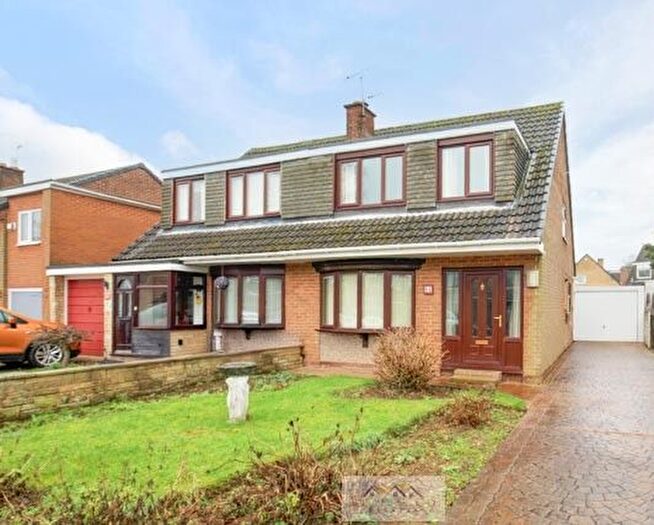 3 Bedroom Semi-Detached House For Sale In Devonshire Drive, North Anston, Sheffield, S25
