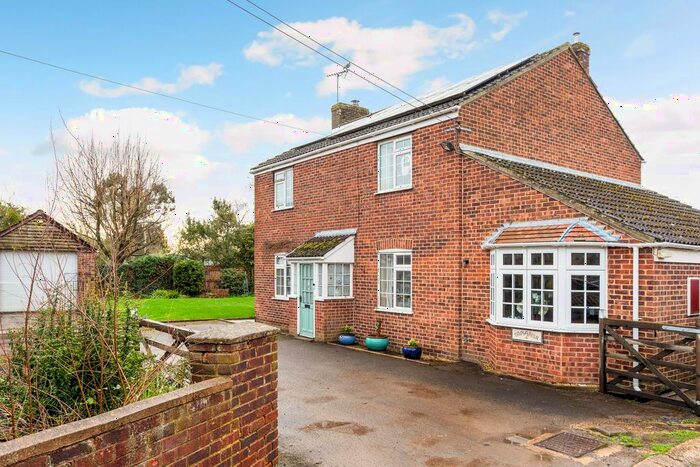 4 Bedroom Detached House For Sale In Frampton On Severn, Gloucester, GL2