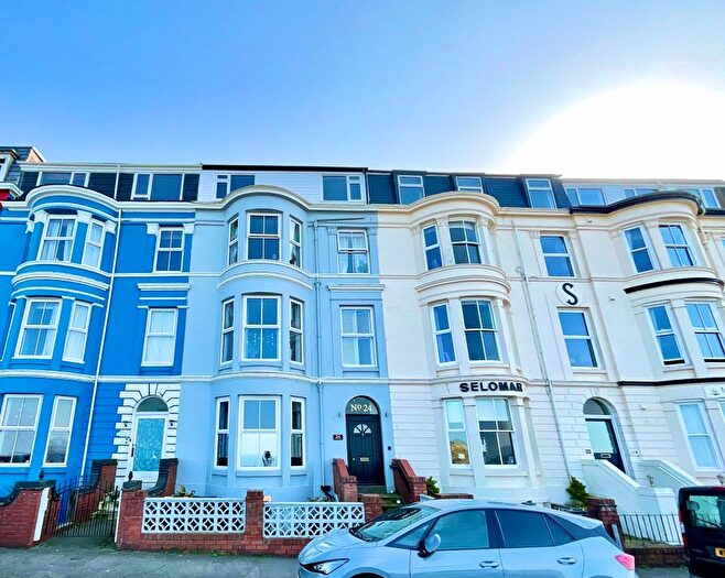 1 Bedroom Flat For Sale In Blenheim Terrace, Scarborough, YO12