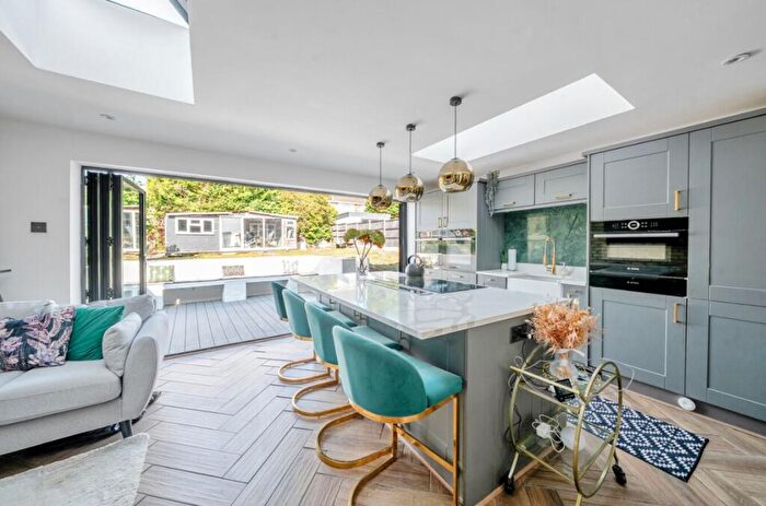 3 Bedroom Semi-Detached House For Sale In Bedford Road, Wootton, Bedford, MK43