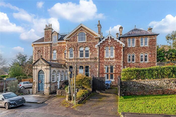 3 Bedroom Apartment For Sale In Bannerleigh Road, Bristol, Somerset, BS8