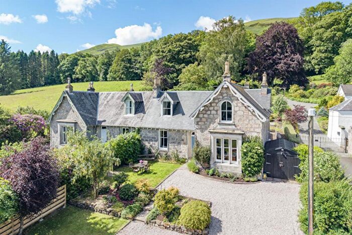 5 Bedroom Semi Detached House For Sale In East Faerwood, Harviestoun Road, Dollar, FK14