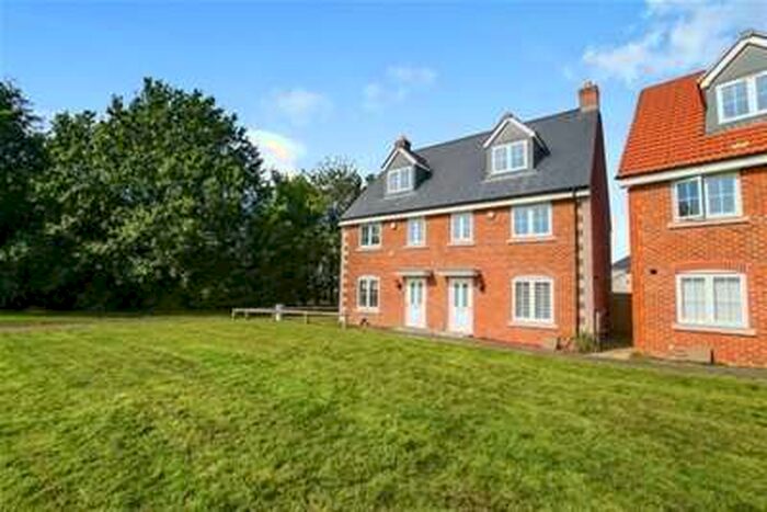 4 Bedroom House To Rent In Henry Shute Road, Bristol, BS16