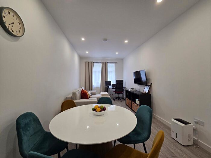 1 Bedroom Apartment To Rent In Old Bedford Road, Luton, LU2