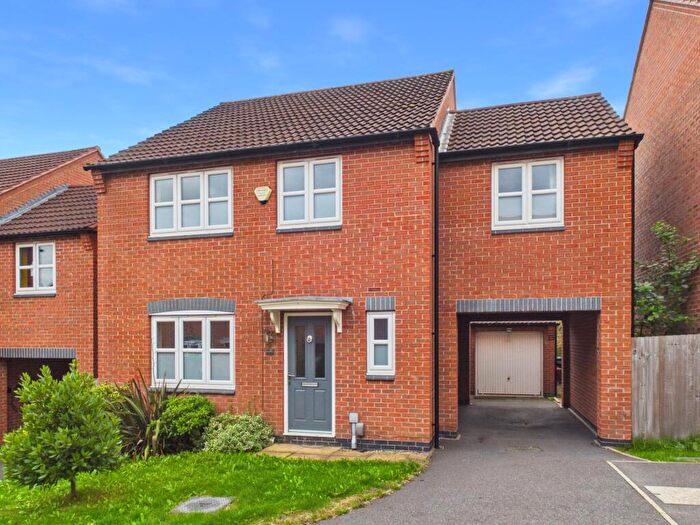 4 Bedroom Detached House For Sale In Rothbury Close, Arnold, Nottingham, NG5