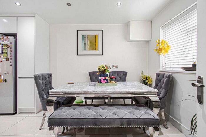 4 Bedroom Detached House For Sale In Worple Road, Staines-Upon-Thames, Surrey, TW18
