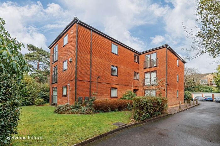 1 Bedroom Flat For Sale In Dean Park Road, Grenville Court, BH1