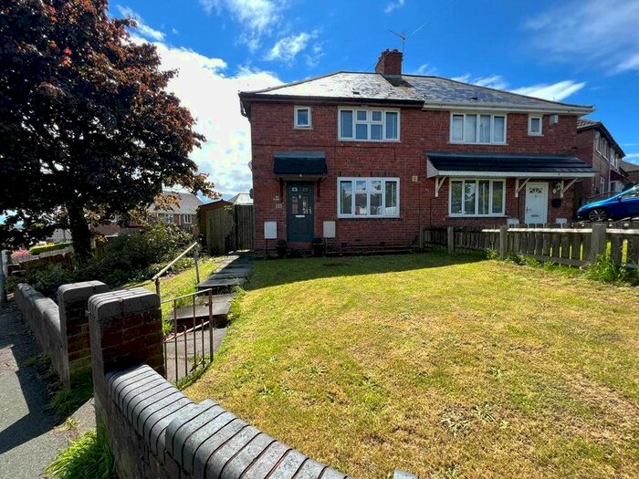 3 Bedroom Semi-Detached House To Rent In Pugh Road, Woodcross, Bilston, West Midlands, WV14