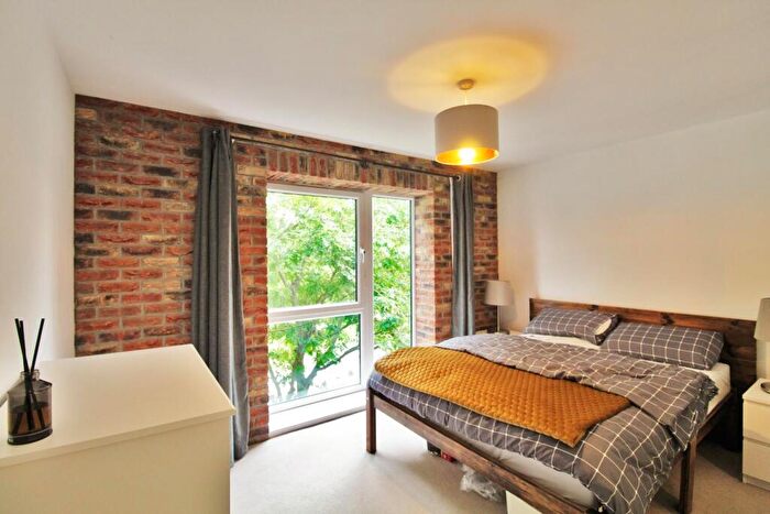 1 Bedroom Apartment To Rent In Hazlemere Marina, Waltham Abbey, EN9