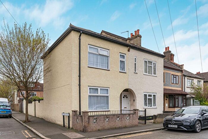 2 Bedroom Semi-Detached House For Sale In Spencer Road, Mitcham, CR4