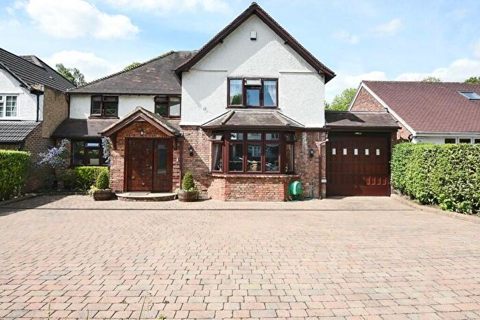 5 Bedroom Detached House To Rent In Harrow, HA3