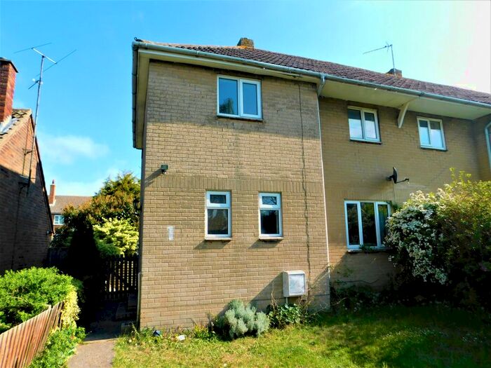 3 Bedroom Semi-Detached House To Rent In Daniel Cole Road, Colchester, CO2