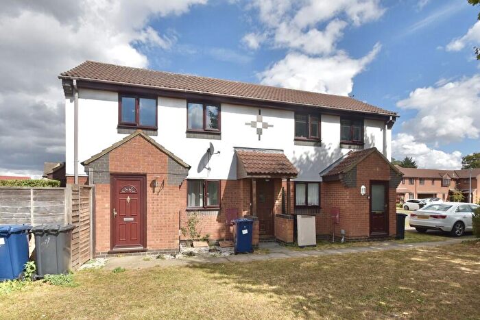 2 Bedroom Maisonette For Sale In Eayre Court, St. Neots, PE19