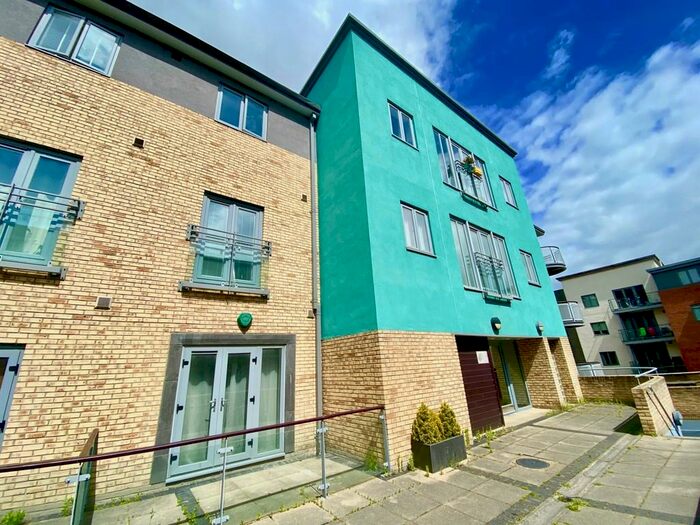 2 Bedroom Apartment To Rent In Tranquill House, Worsdell Drive, NE8