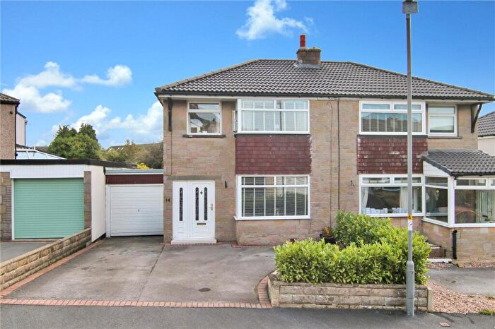 3 Bedroom Semi-Detached House For Sale In Ryecroft Way, Glusburn, BD20