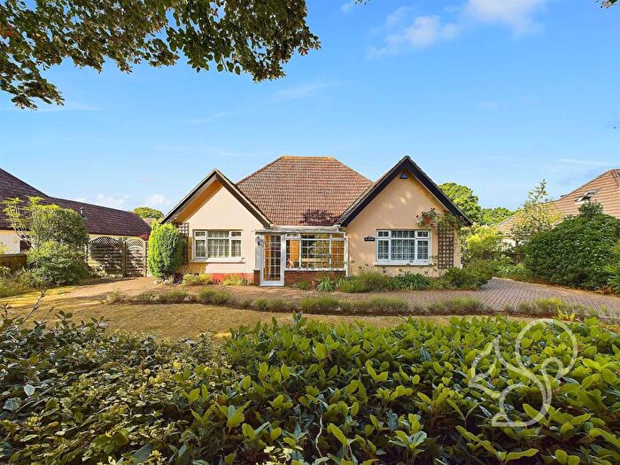 3 Bedroom Detached Bungalow For Sale In Seaview Avenue, West Mersea, CO5