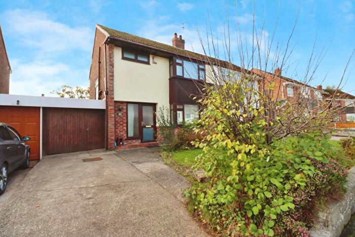 3 Bedroom Semi Detached House For Sale In Jocelyn Close, Spital, CH63