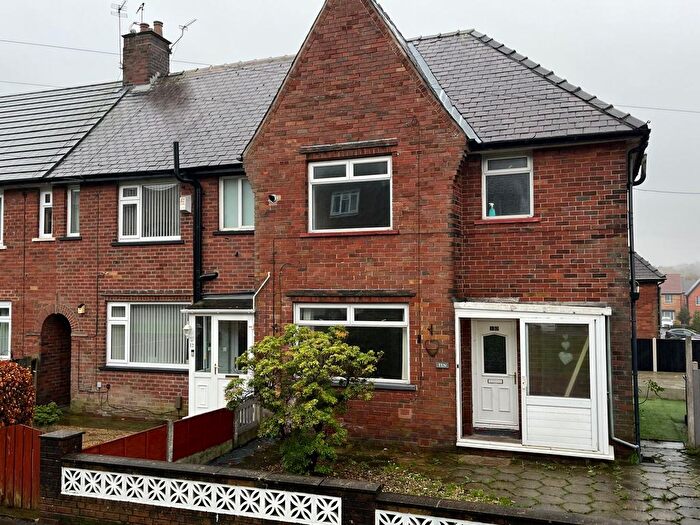 3 Bedroom Semi Detached House To Rent In Hillside Avenue, Royton, Oldham, OL2
