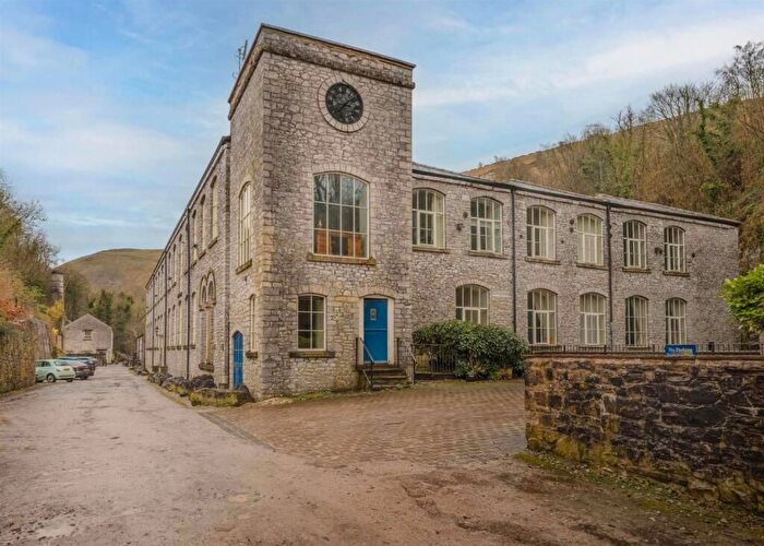 2 Bedroom Flat For Sale In Litton Mill, Buxton, SK17