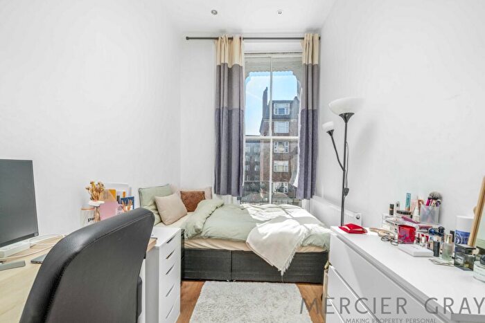 2 Bedroom Flat To Rent In College Crescent, Belsize Park, NW3