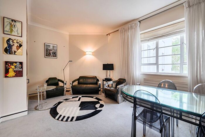 1 Bedroom Flat To Rent In Old Church Street, Chelsea, London, SW3