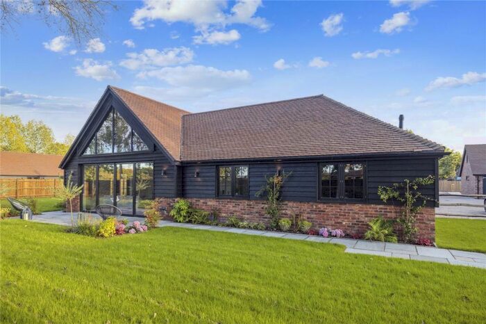 4 Bedroom House For Sale In Smalls Hill Road, Norwood Hill, Horley, Surrey, RH6