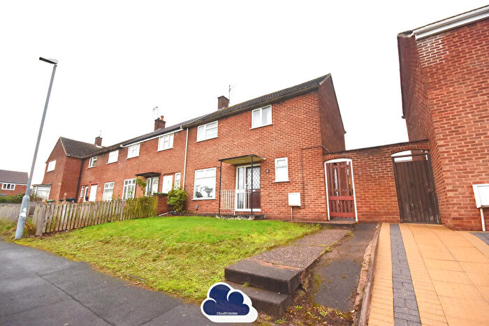 2 Bedroom End Of Terrace House To Rent In The Dingle, Nuneaton, CV10