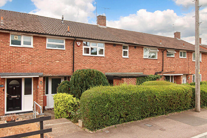 3 Bedroom Terraced House For Sale In Pond Road, Hemel Hempstead, HP3