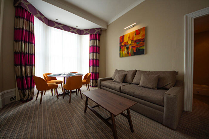 2 Bedroom Apartment To Rent In Royal Parade, Eastbourne - Bed Superior Furnished Apartment, Sq Ft, BN22