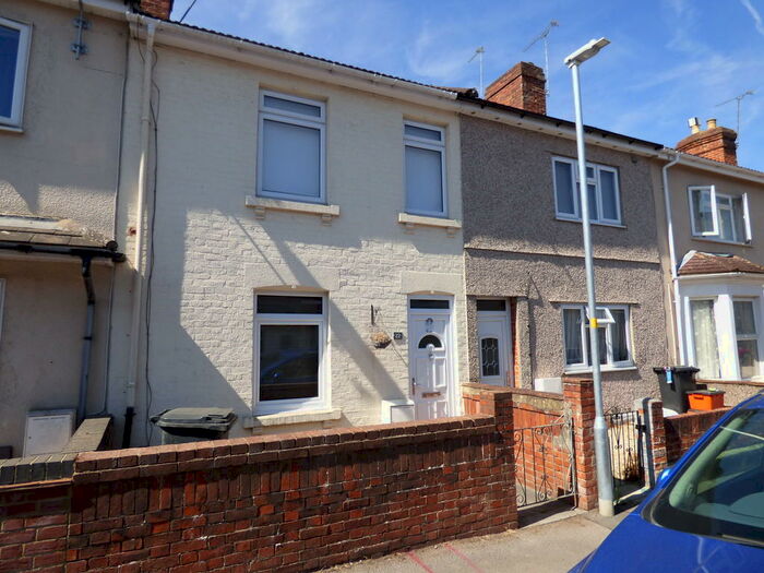 3 Bedroom Terraced House To Rent In Chester Street, Swindon, SN1