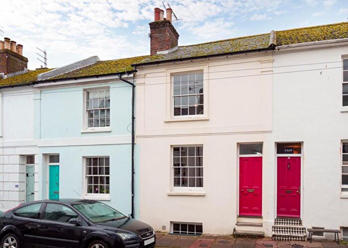2 Bedroom Town House For Sale In Queens Gardens, Brighton, BN1
