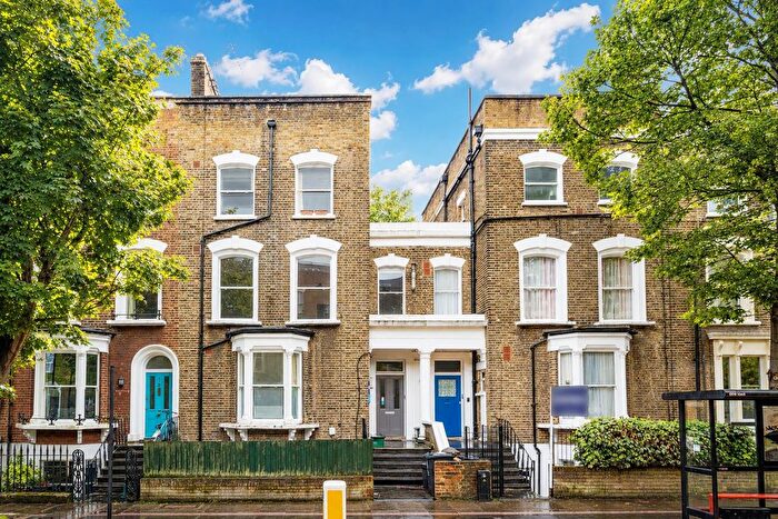 1 Bedroom Flat For Sale In Beresford Road, London, N5