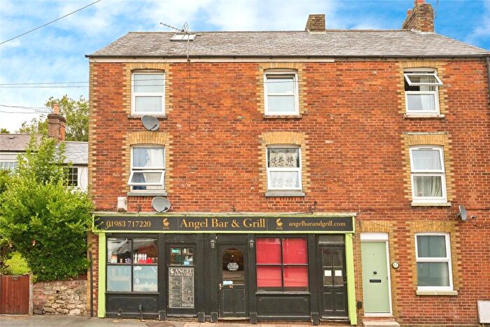 3 Bedroom Flat For Sale In Carisbrooke High Street, Newport, Isle Of Wight, PO30