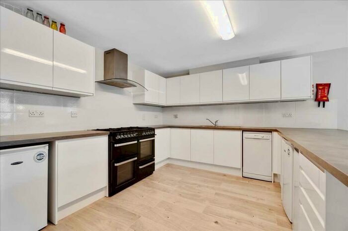 6 Bedroom Terraced House To Rent In Ridge Park Avenue, Plymouth, PL4