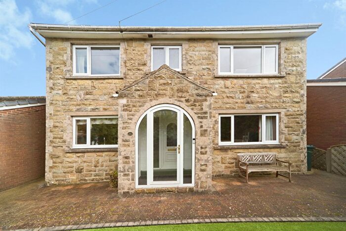 4 Bedroom Detached House For Sale In Lees Close, Cullingworth, Bradford, BD13