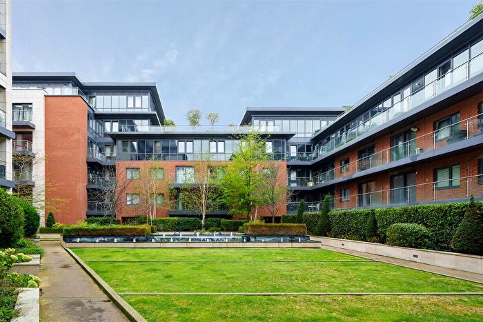 1 Bedroom Flat For Sale In Chartfield Avenue, Putney Hill, SW15
