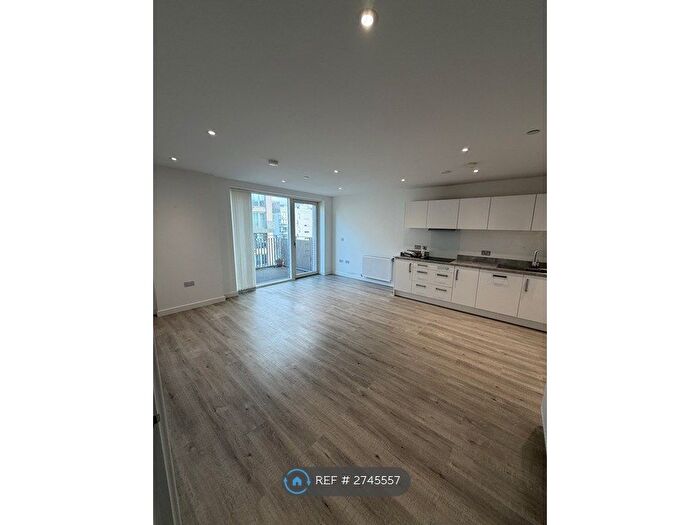 1 Bedroom Flat To Rent In Thomas Road, London, E14