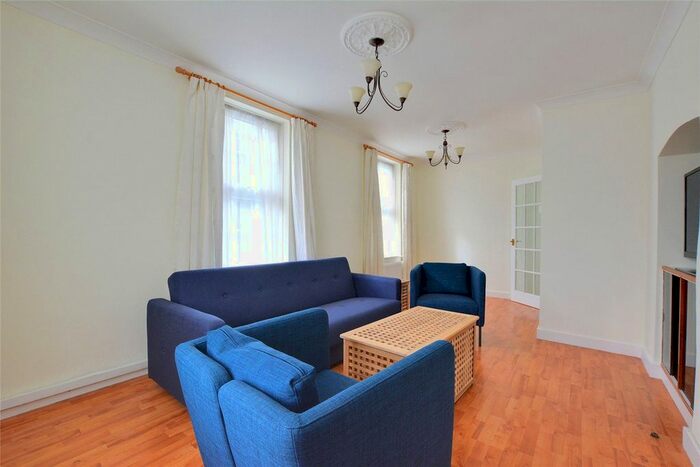 3 Bedroom Flat To Rent In Ryculff Square, Blackheath, London, SE3