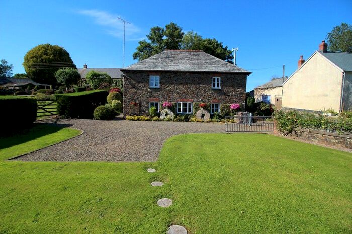 2 Bedroom Detached House To Rent In Shebbear, Beaworthy, EX21