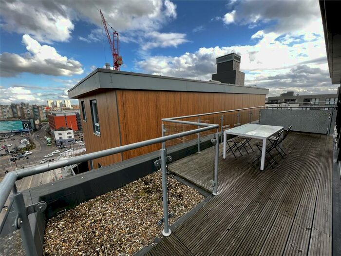 2 Bedroom Flat To Rent In Skinner Lane, Leeds, West Yorkshire, LS7