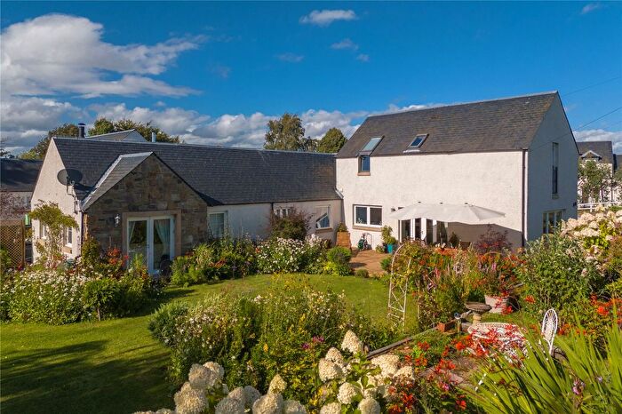 4 Bedroom Semi-Detached House For Sale In Kincladie, Wellhill Steading, Dunning, Perth, PH2