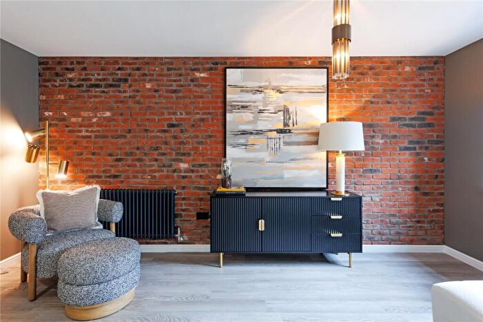 2 Bedroom Flat For Sale In Cottonyards, Old Rutherglen Road, New Gorbals, G5