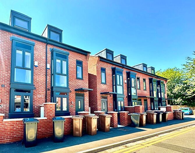 3 Bedroom Town House For Sale In Woodstock Street, Lincoln, LN1