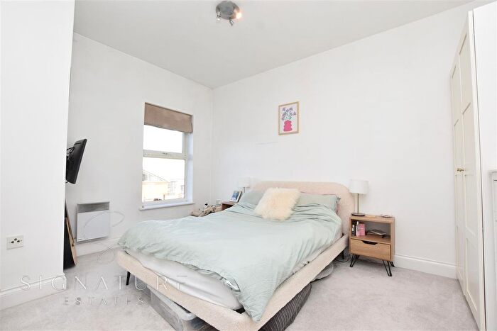 1 Bedroom Flat To Rent In London Road, High Wycombe, HP11