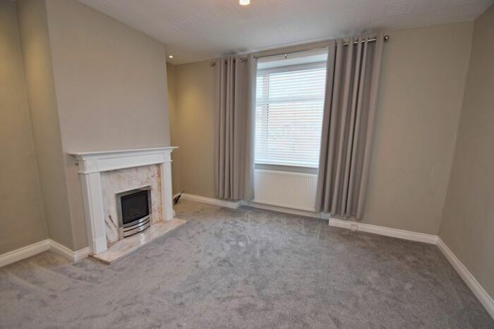 2 Bedroom Semi-Detached Bungalow To Rent In Hameldon Avenue, Accrington, BB5