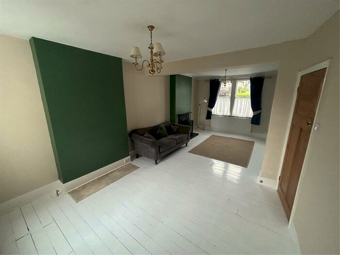 2 Bedroom Semi-Detached House To Rent In Liddon Road, Bromley, BR1